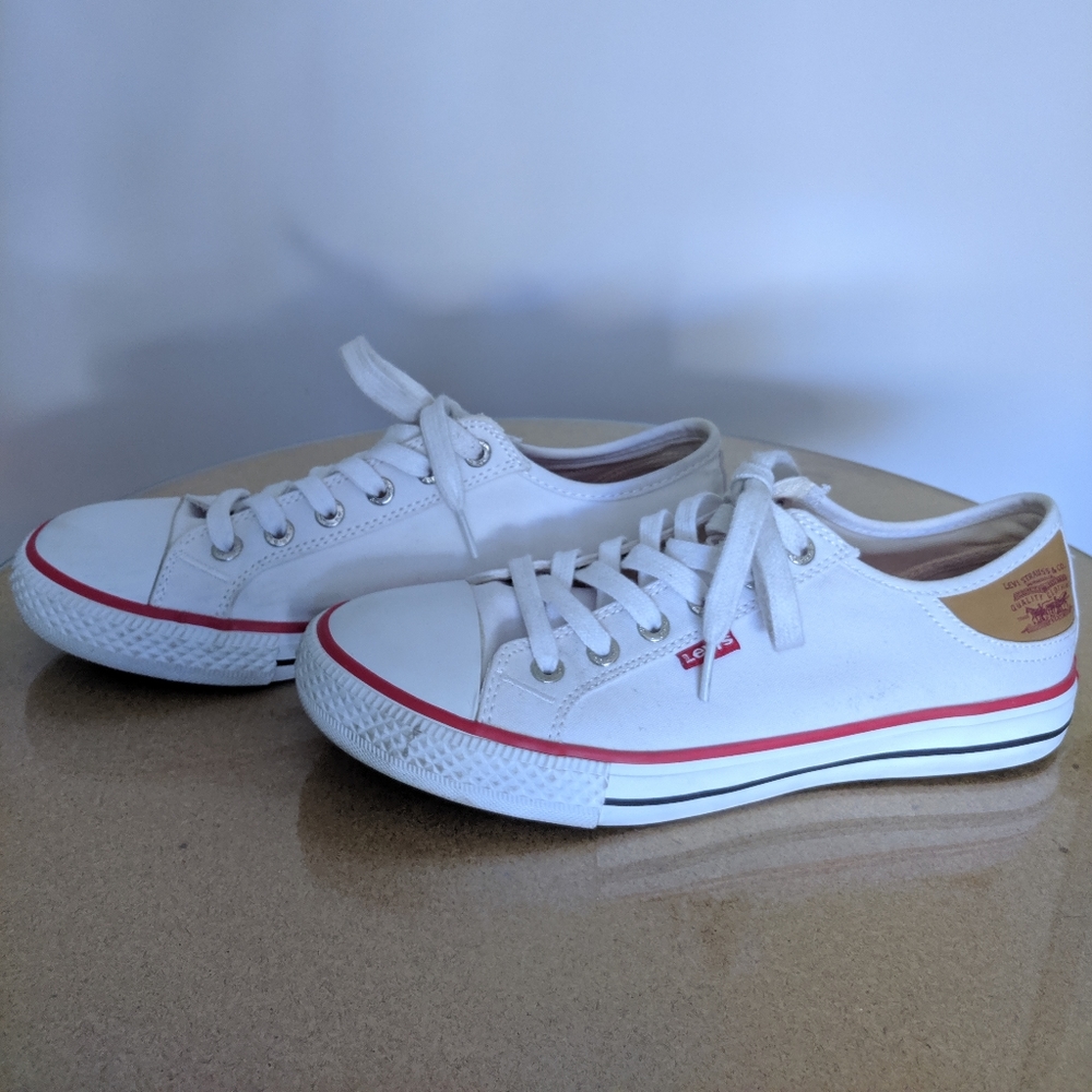 Levis | Stan Buck Canvas Sneakers (7.5, White)